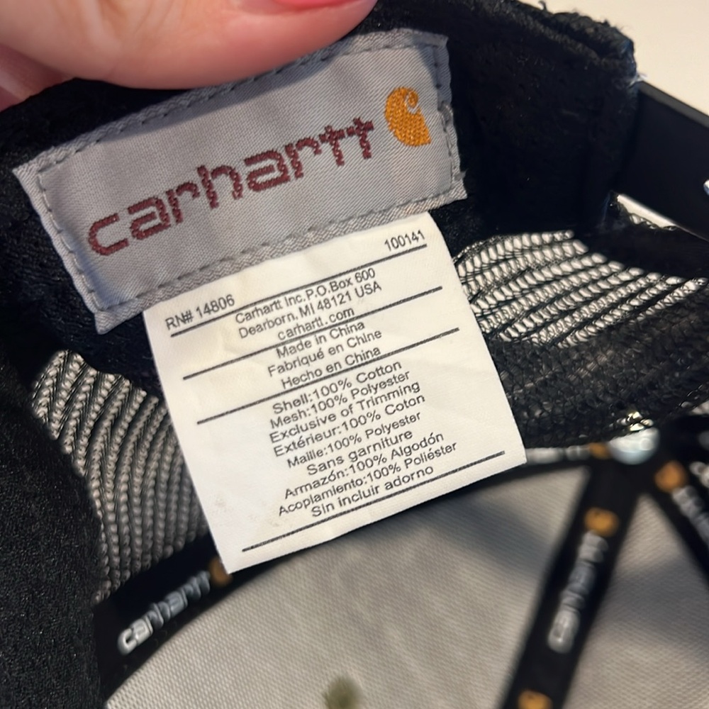 Carhartt hat - Picture 3 of 3